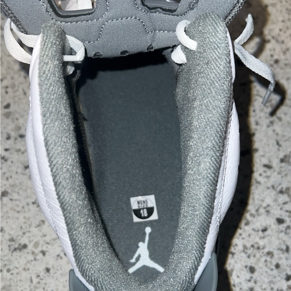 Here is a pair of Jordan retro 6s cool grey! They are size 18. - Picture 8 of 10